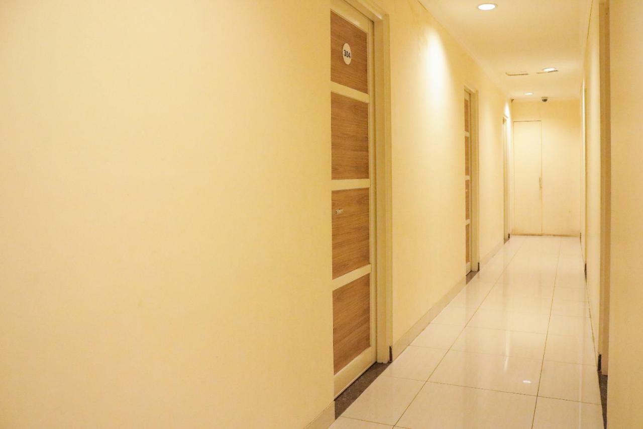 Oyo 984 Maleo Guest House Ambon Bagian luar foto
