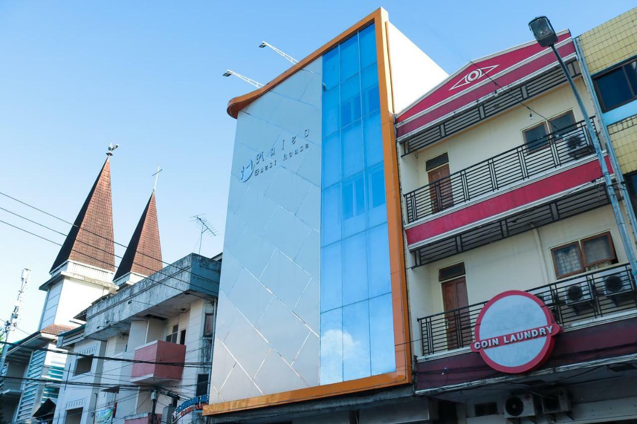Oyo 984 Maleo Guest House Ambon Bagian luar foto